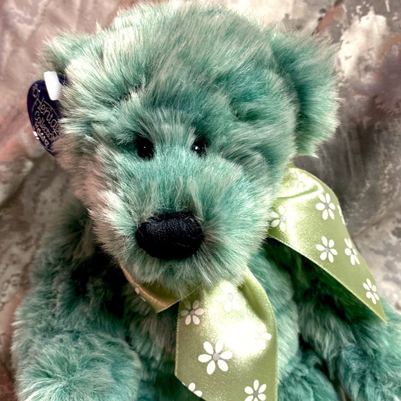 “Daisy” Heritage Collection Teddy Bear by Ganz - Picture 2 of 7